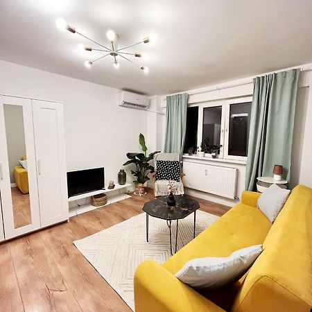 Lola'S Apartament Close To City Center Bucharest Luaran gambar